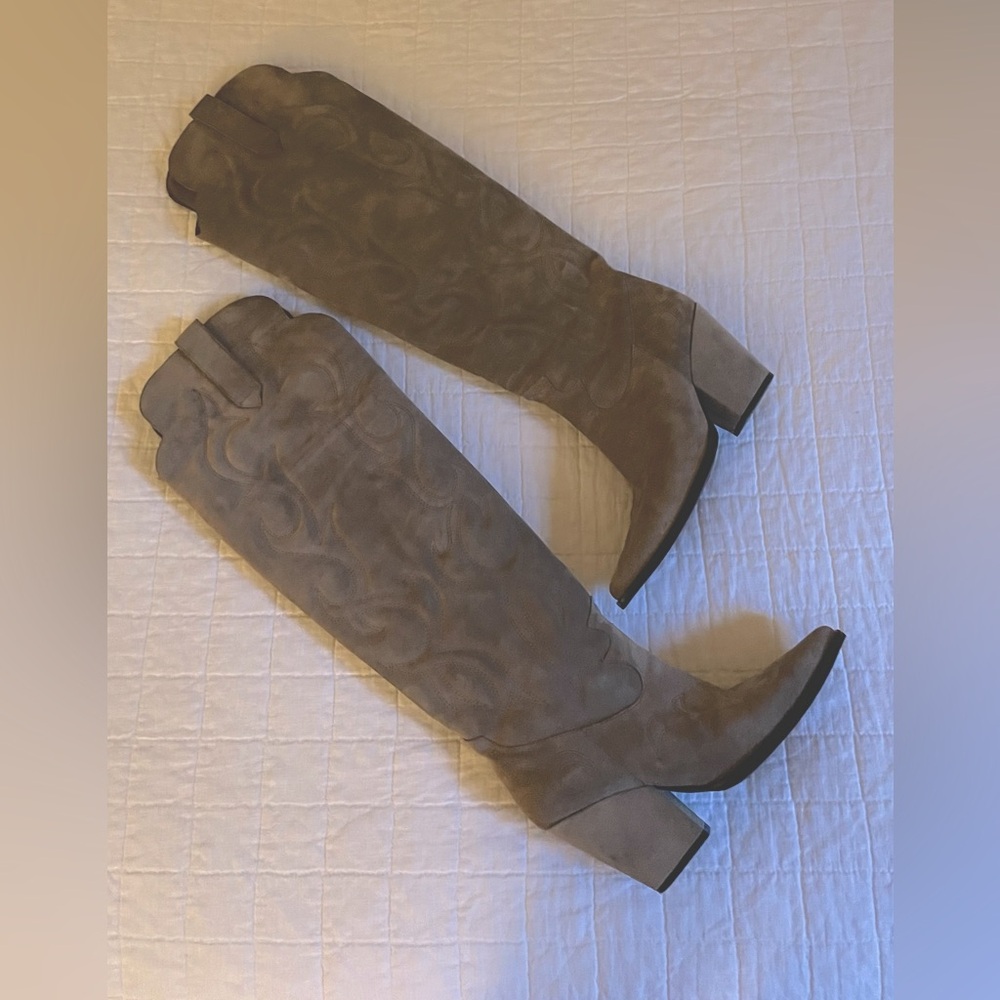 JEFFREY CAMPBELL Amigos Lo Boots in Taupe Suede